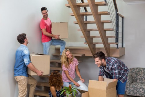 Moving truck service for Bayswater residential relocations