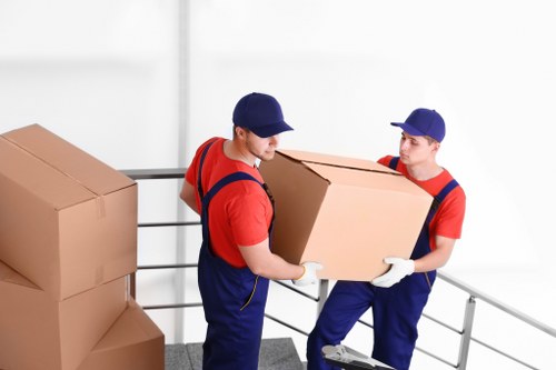 Risk assessment planning for a safe man and van move in Bayswater