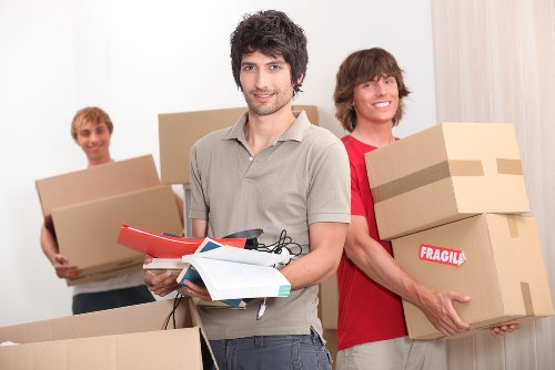 Movers navigating access challenges during a Bayswater relocation